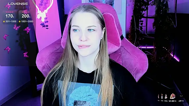 CuteMousee online show from October 8, 5:27 am