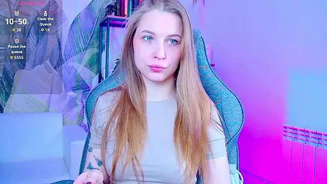 CuteMousee online show from March 22, 8:07 am