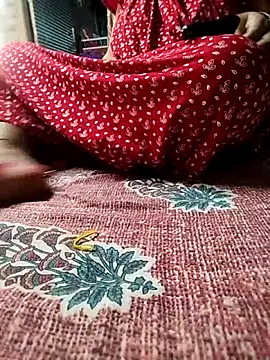 Snapshot of Priya-bhabi012 chatting on November 30, 3:32 am Priya-bhabi012 online show from November 30, 3:32 am