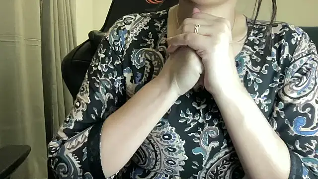 Wild Fantasy 7 online show from December 11, 7:46 pm