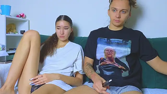 Snapshot of do_u_know_them chatting on November 3, 2:29 pm do u know them online show from November 3, 2:29 pm