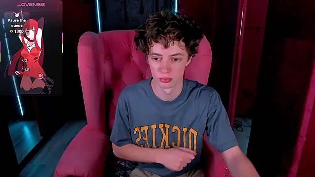 LukeSweet online show from March 12, 2:45 pm