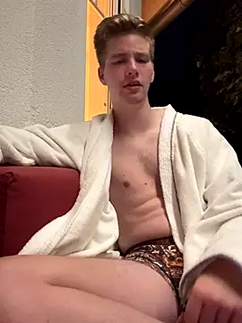 CDLukeLucy420 online show from September 18, 8:55 pm