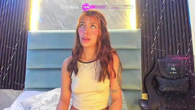 Snapshot of MelodiLovee_ chatting on October 23, 12:26 pm MelodiLovee online show from October 23, 12:26 pm