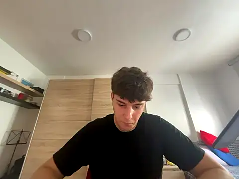 Snapshot of Pablogn24 chatting on October 16, 2:29 pm Pablogn24 online show from October 16, 2:29 pm