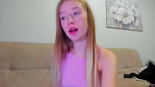 minidivaa  online show from October 20, 7:47 pm