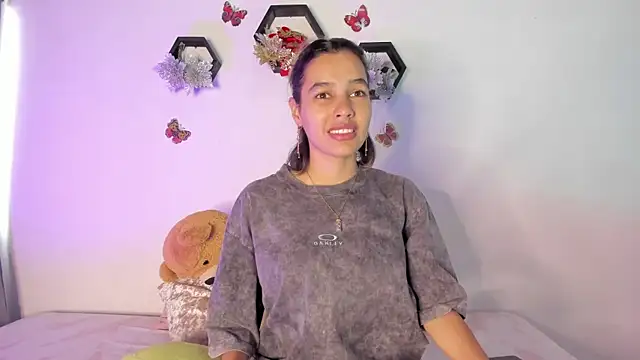 Snapshot of samara_jonness chatting on January 19, 7:37 pm samara jonness online show from January 19, 7:37 pm