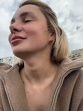 SandraCarter online show from February 18, 8:10 am