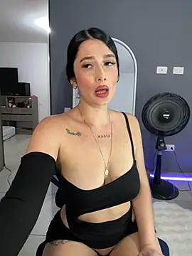 Libia James online show from March 7, 1:20 am