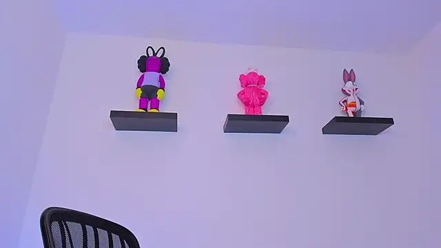 Gangster Girl online show from March 1, 12:28 am