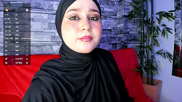 Snapshot of SamiQuest chatting on March 8, 4:12 am SamiQuest online show from March 8, 4:12 am