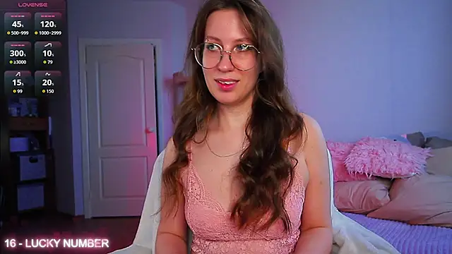 ms allison w online show from April 16, 11:22 am