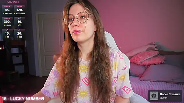 ms allison w online show from April 26, 11:41 am