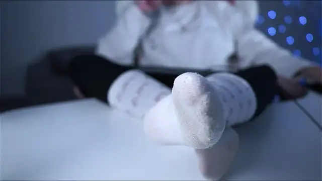 Lana  May online show from March 9, 3:05 pm