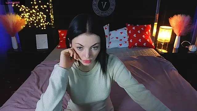 Daisy Delight online show from March 1, 8:22 pm