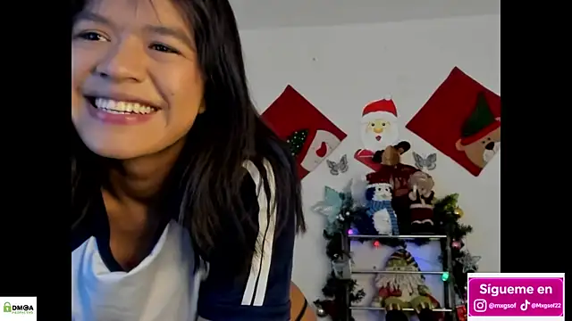 Snapshot of meganthompsonn22 chatting on December 1, 6:46 pm meganthompsonn22 online show from December 1, 6:46 pm