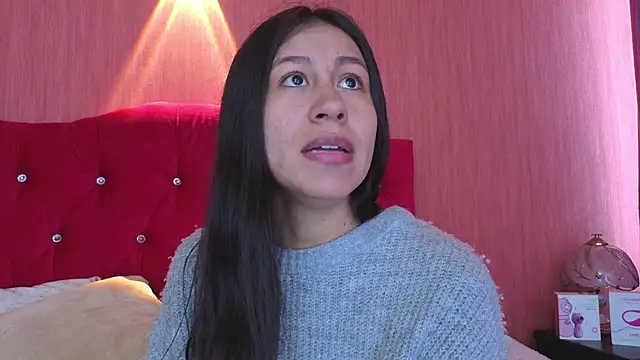 EmiGomez  online show from September 26, 1:04 pm