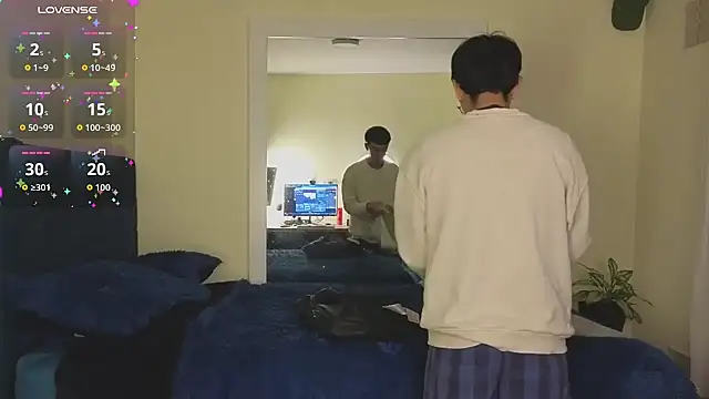 cameron cum online show from April 13, 10:10 am