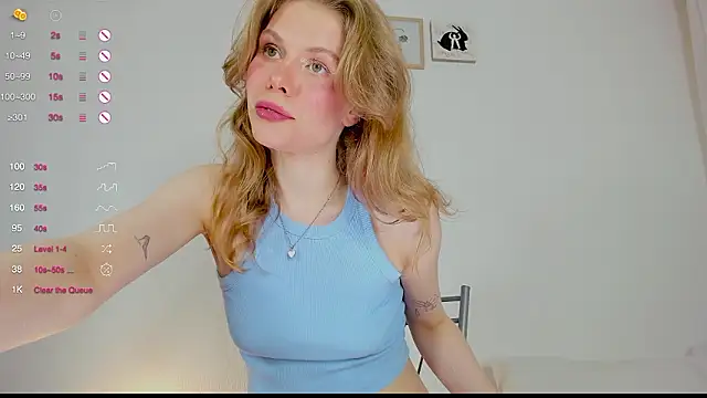 Snapshot of ass_latte chatting on December 9, 12:45 am ass latte online show from December 9, 12:45 am