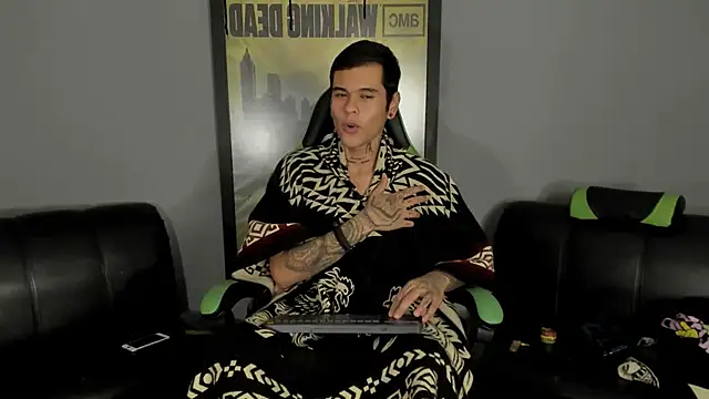 Snapshot of jamesinked_ chatting on March 9, 7:12 am jamesinked  online show from March 9, 7:12 am