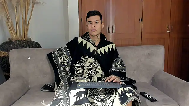 Snapshot of jamesinked_ chatting on December 15, 5:39 pm jamesinked online show from December 15, 5:39 pm