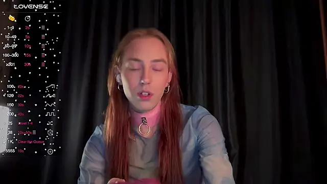 Snapshot of Avril_Pearly_ chatting on November 5, 6:41 pm Avril Pearly online show from November 5, 6:41 pm