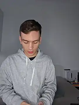 Snapshot of nickdtr chatting on December 8, 12:52 pm nickdtr online show from December 8, 12:52 pm