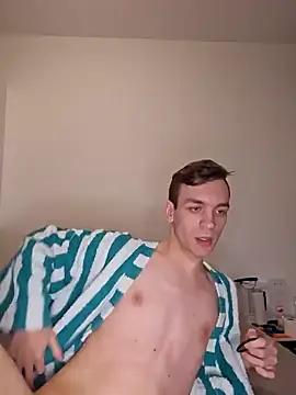 Snapshot of nickdtr chatting on December 17, 6:09 pm nickdtr online show from December 17, 6:09 pm