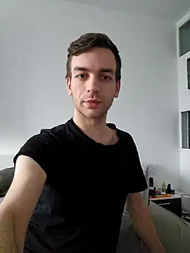 Snapshot of nickdtr chatting on January 6, 11:18 am nickdtr online show from January 6, 11:18 am