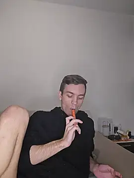 Snapshot of nickdtr chatting on January 7, 7:28 pm nickdtr online show from January 7, 7:28 pm