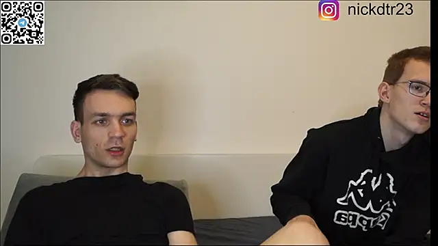 Snapshot of nickdtr chatting on March 2, 7:12 pm nickdtr online show from March 2, 7:12 pm