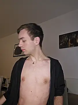 Snapshot of nickdtr chatting on October 19, 6:19 pm nickdtr online show from October 19, 6:19 pm