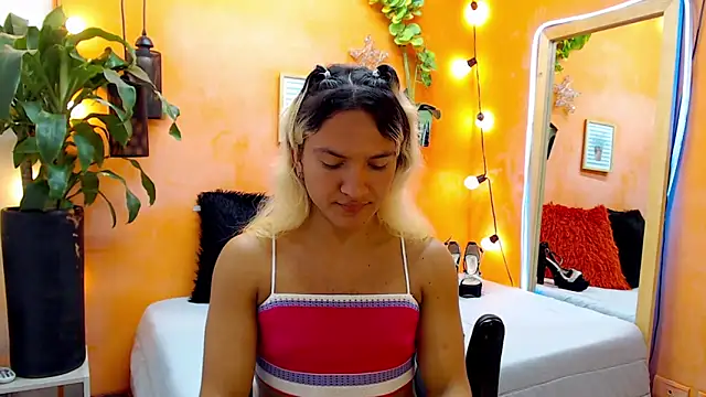 aslyhernandez 7 online show from January 4, 5:47 pm