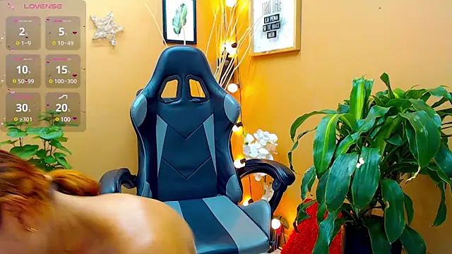 aslyhernandez 7 online show from March 13, 6:45 pm