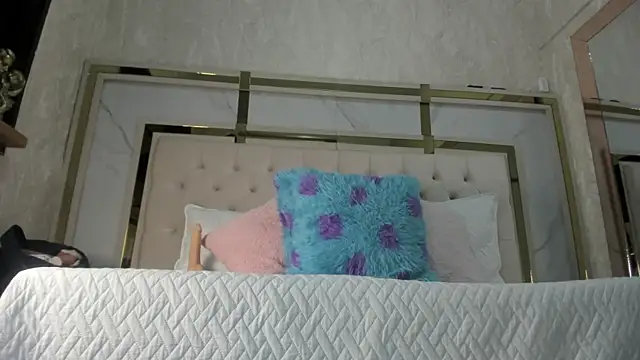 Victoriaa millers online show from October 15, 7:14 pm