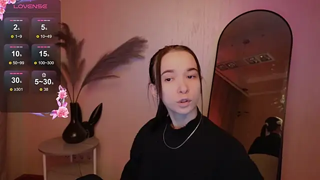 Snapshot of LilithStrangfor chatting on March 19, 11:25 pm LilithStrangfor online show from March 19, 11:25 pm