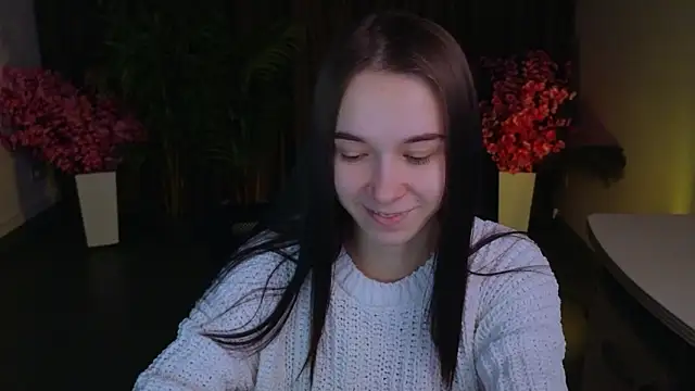 LilithStrangfor online show from February 20, 9:15 pm