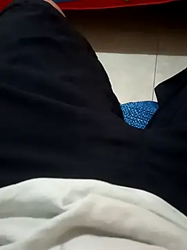 beautiful hands  online show from October 18, 9:54 am