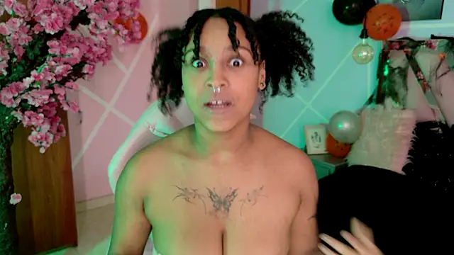 Elith noa online show from October 21, 7:25 pm