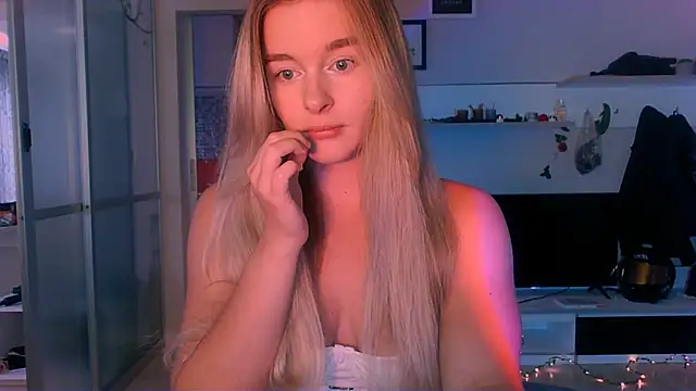 Eva Jaya online show from September 17, 4:58 am