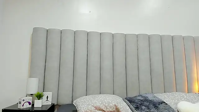 Snapshot of briannajackson_ chatting on February 3, 11:20 am briannajackson  online show from February 3, 11:20 am