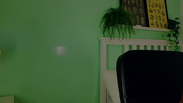 Snapshot of briannajackson_ chatting on October 6, 11:40 am briannajackson  online show from October 6, 11:40 am