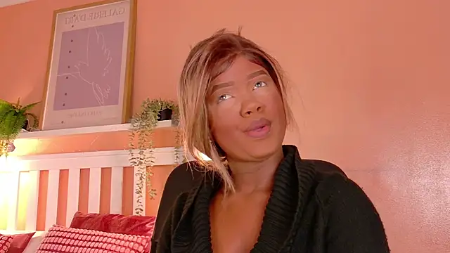 Snapshot of briannajackson_ chatting on October 9, 11:41 am briannajackson  online show from October 9, 11:41 am