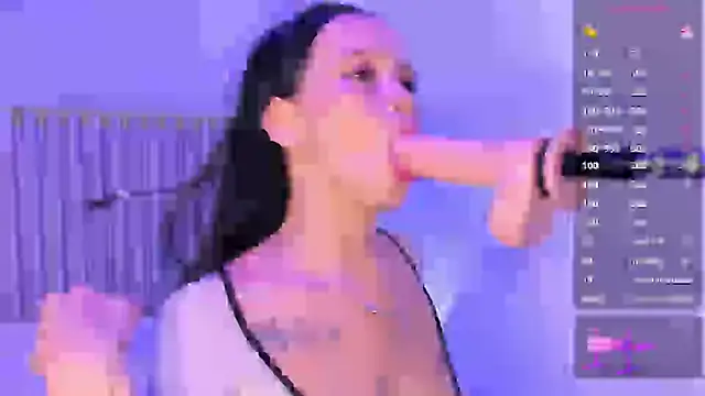 Snapshot of mylittle_princess chatting on March 13, 8:32 pm mylittle princess online show from March 13, 8:32 pm