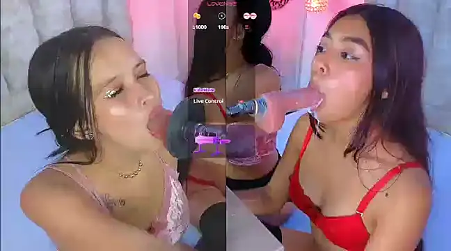 Snapshot of mylittle_princess chatting on March 16, 3:28 pm mylittle princess online show from March 16, 3:28 pm