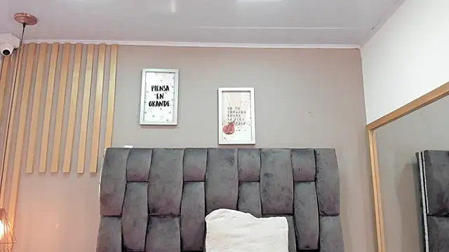 Snapshot of mariaa_fernanda chatting on November 30, 4:05 am mariaa fernanda online show from November 30, 4:05 am