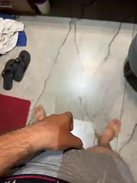 versatile guy01 online show from November 28, 3:09 am