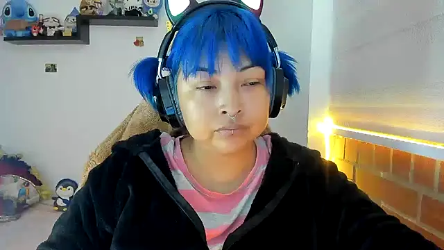 Shaddycute  online show from October 30, 1:56 pm