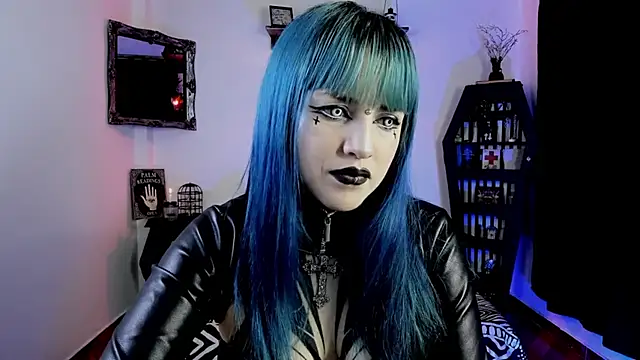 Snapshot of DimmuandDarkness chatting on October 25, 7:38 am DimmuandDarkness online show from October 25, 7:38 am