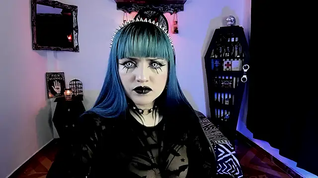 Snapshot of DimmuandDarkness chatting on October 31, 8:26 am DimmuandDarkness online show from October 31, 8:26 am